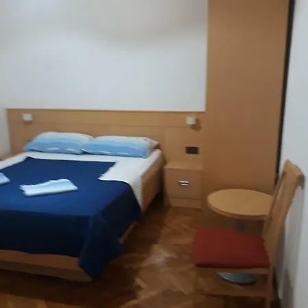 Apartmani Lana Rab Kampor Exterior photo